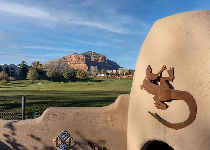 King Casita Shared Hot Tub - Breakfast Included * Sedona