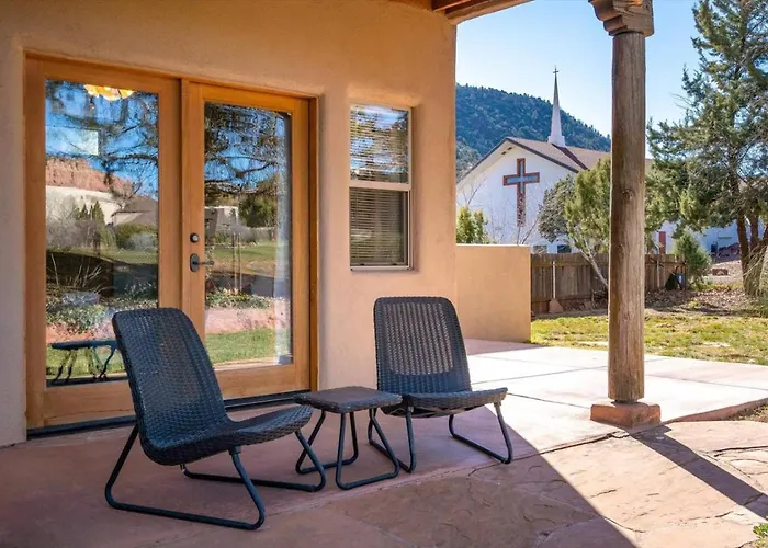 King Casita Shared Hot Tub - Breakfast Included Apartment